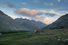 Peaceful and cold langar at sunset.