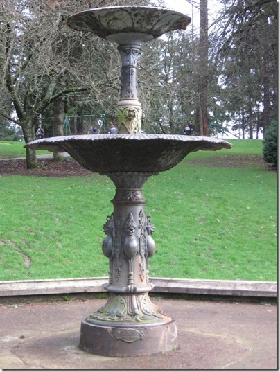 IMG_2331 Chiming Fountain at Washington Park in Portland, Oregon on February 15, 2010