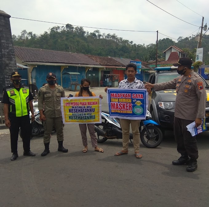 Senkom Mitra Polri Kec. Jenawi Tergabung Dalam Operasi Yustisi Penertiban Masker