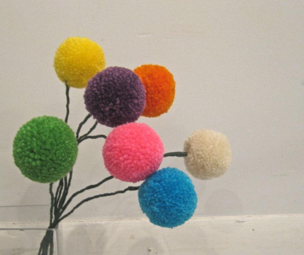 Pom Pom Flowers - Set of 7