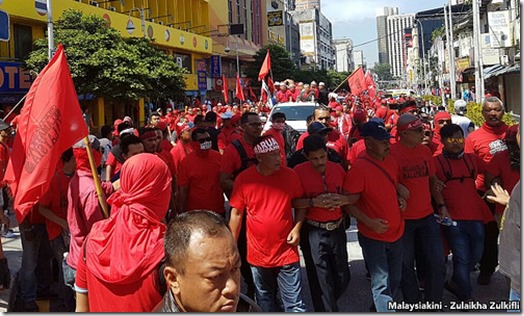 jumlah-baju-merah