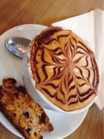 Flowers & Coffee @ CHELSEA'S Cup n' Cake in Curepipe. 