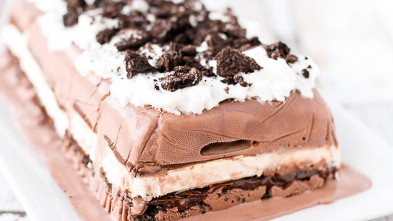 Ice Cream Sandwich Cake - My Baking Addiction