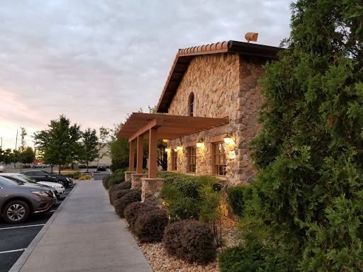 Italian Restaurant «Olive Garden», reviews and photos, 2590 S Pleasant Valley Rd, Winchester, VA 22601, USA