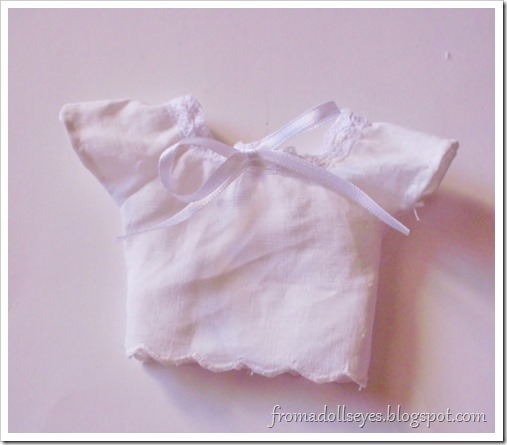 Cute new doll outfits, and a raglan sleeve top tutorial with pattern for yosd ball jointed dolls.