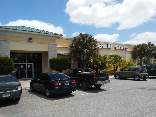 Thrift Store «Goodwill Royal Palm Beach Store & Donation Center», reviews and photos