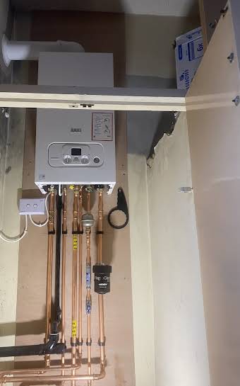 Gravity conversion to Combi With a 10year warranty Baxi platinum album cover