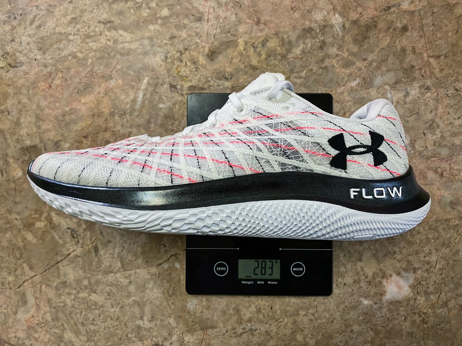 Road Trail Run: Reseña: Under Armour UA Flow Wind Spanish Review