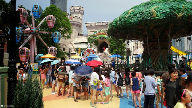 gorgeous day at the outdoor area of Lotte World in Seoul in Seoul, South Korea 