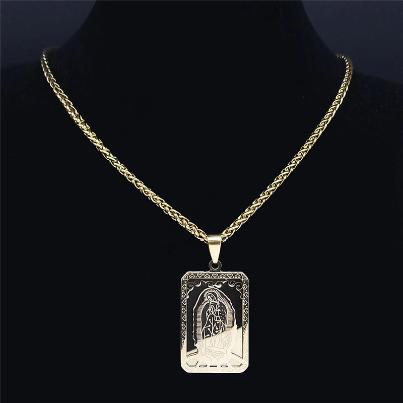 Colar Medalha de Ouro Quadrado Retro Aço Inoxidável Joia Elegante para Homens e Mulheres Design Vintage Look Distinto Acessório de Moda