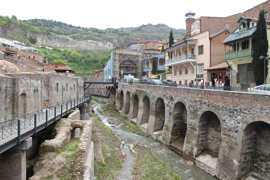 Грузинский экспресс: Тбилиси, Казбеги, Сванетия. Первомай 2015 Грузинский экспресс: Тбилиси, Казбеги, Сванетия. Первомай 2015