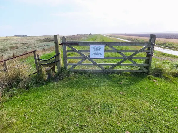 Permissive footpath through the area owned by Humber and North Lincolnshire Wildfowlers Club