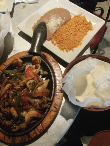 Restaurant «El Tapatio Mexican Restaurant», reviews and photos, 1296 N Wesleyan Blvd, Rocky Mount, NC 27804, USA