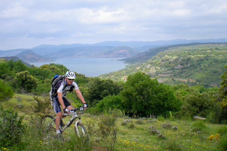 Espace VTT FFC du Salagou en Languedoc - Les Balcons du Salagou et la Ramasse