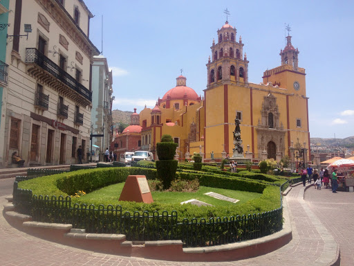 Basílica Colegiata de Nuestra Señora de Guanajuato, Calle Ponciano Aguilar 7, Centro, 36000 Guanajuato, Gto., México, Iglesia cristiana | GTO