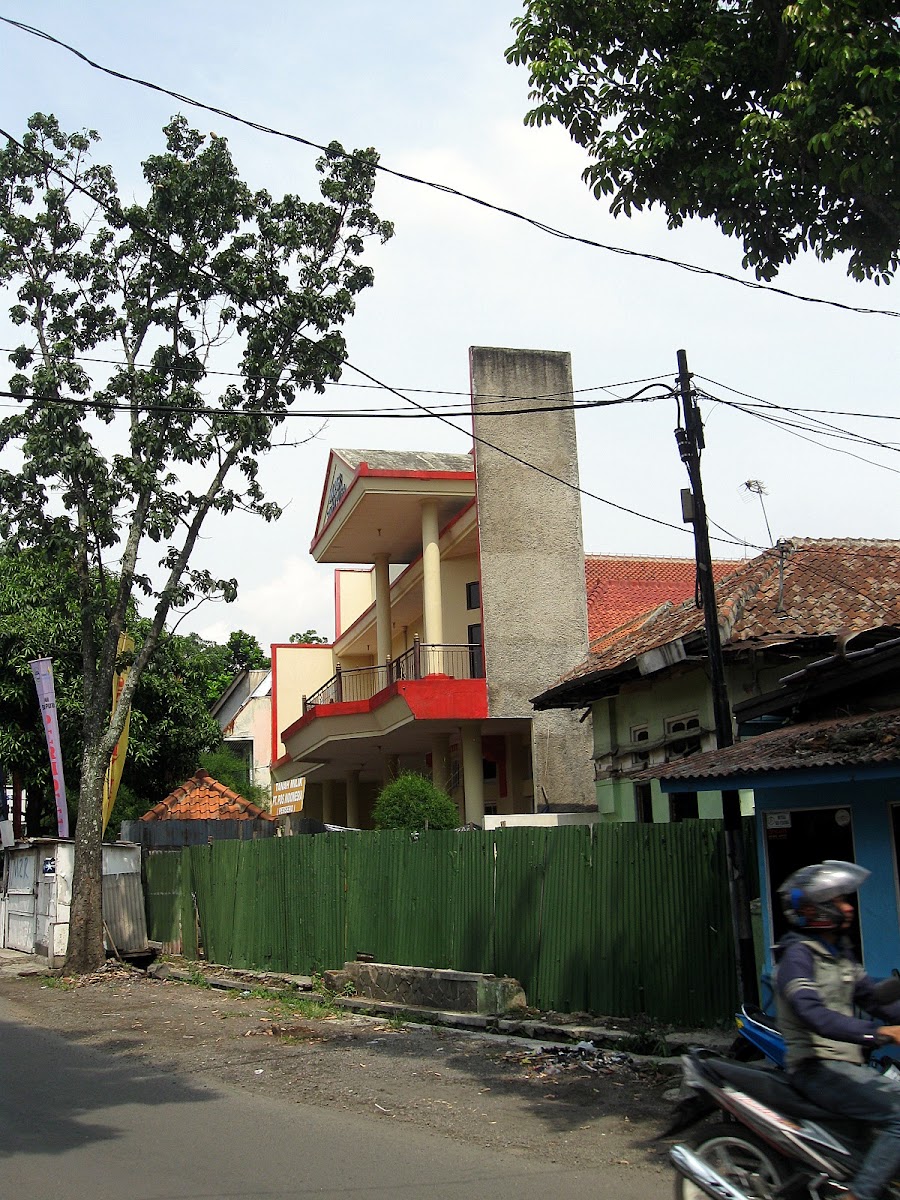 Akademi Pariwisata Sandhy Putra, Bandung - Indonesia