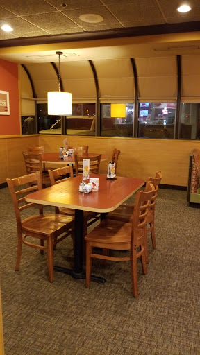 American Restaurant «Bakers Square», reviews and photos, 12951 Riverdale Dr NW, Minneapolis, MN 55448, USA