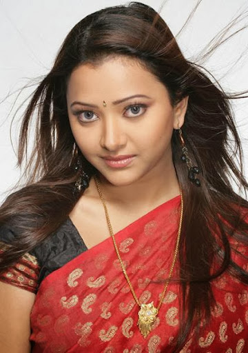 Shweta Basu Prasad Photos