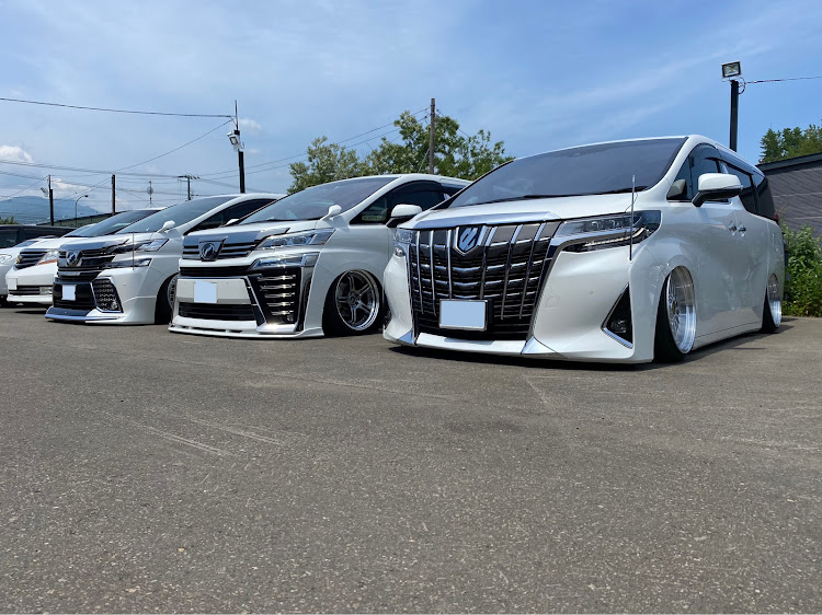 ヴェルファイアのやりすぎない美学・two7・T.N.R・次はBBQ？・気付けばBBS＋エアサスコラボに関するカスタム事例の投稿画像1枚目