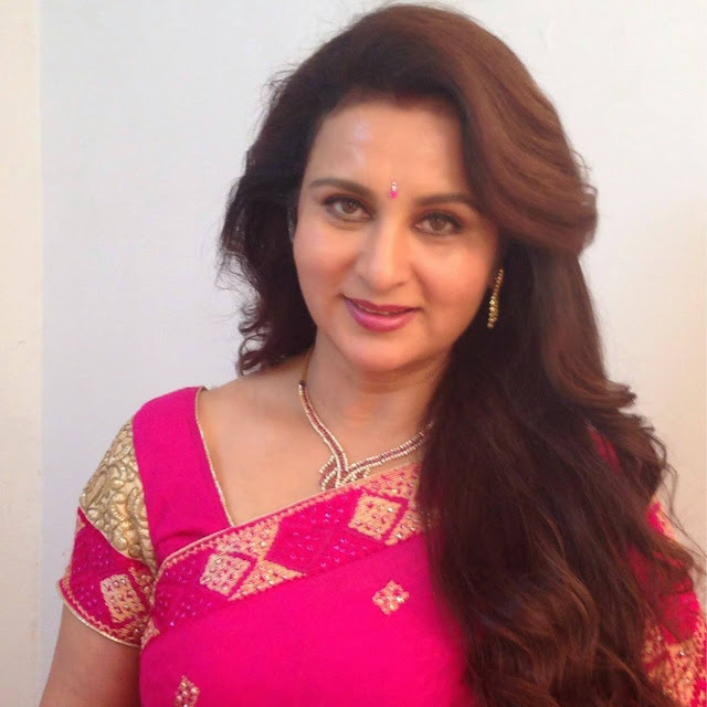 Poonam Dhillon Beautiful Pics