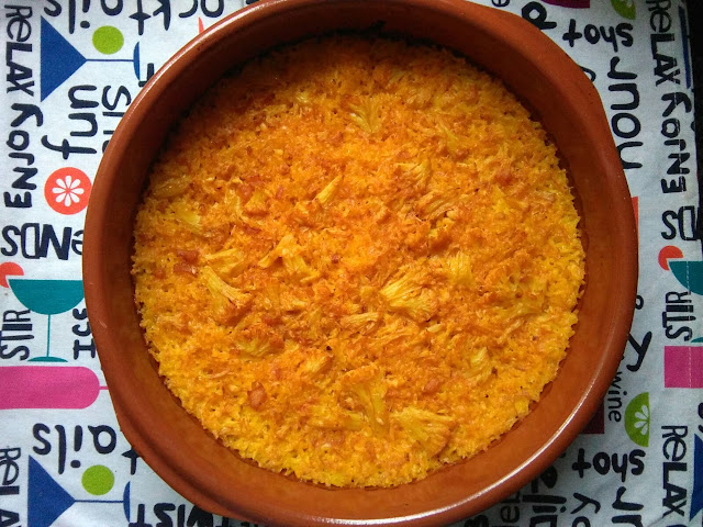 Arroz al horno de coliflor y bacalao