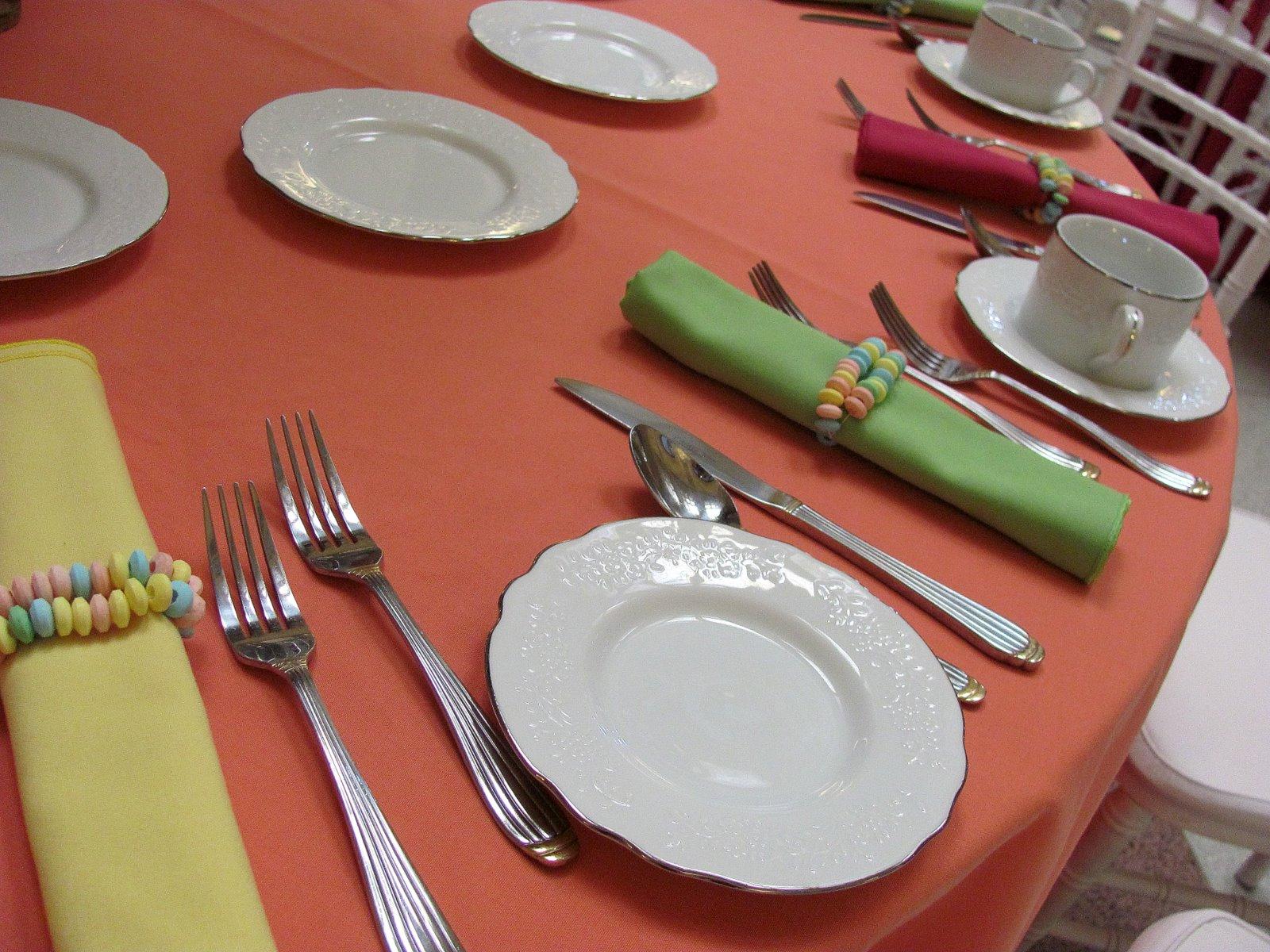 Candy necklace napkin rings!