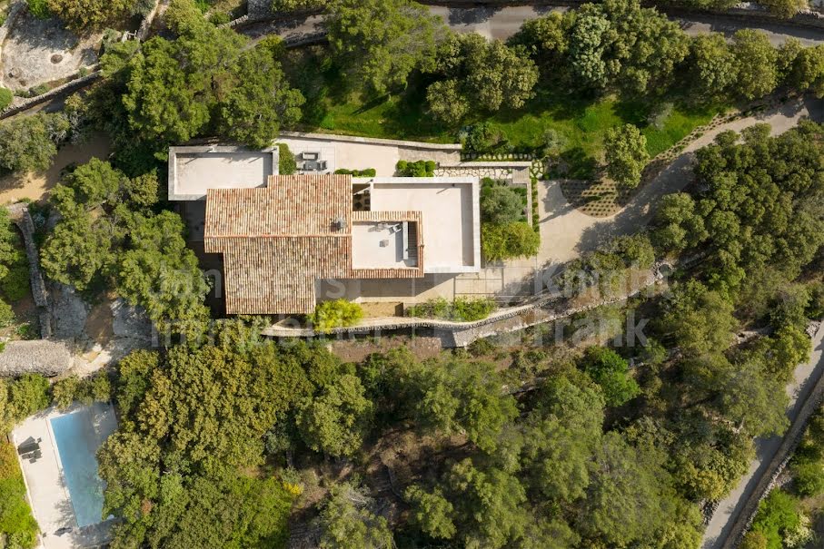 Vente maison 8 pièces 440 m² à Gordes (84220), 3 950 000 €