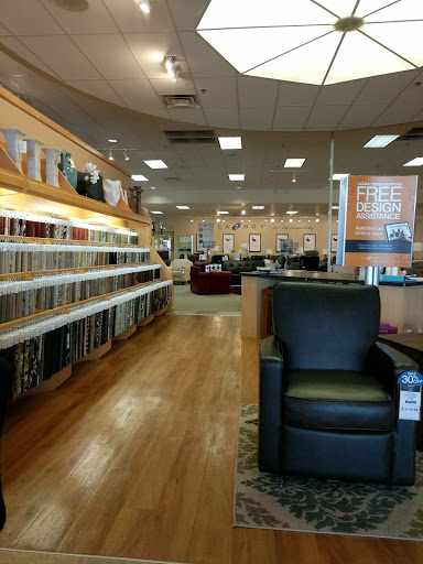 Furniture Store «La-Z-Boy Furniture Galleries», reviews and photos, 2830 Patriot Blvd, Glenview, IL 60026, USA