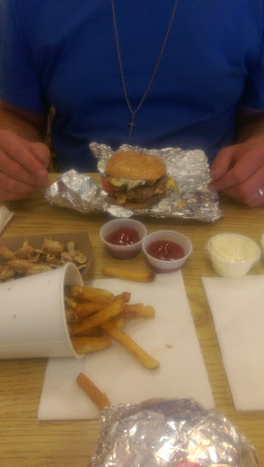 Hamburger Restaurant «Five Guys», reviews and photos, 1401 24th Ave NW, Norman, OK 73069, USA