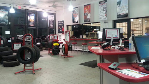 Tire Shop «Discount Tire Store - Brighton, MI», reviews and photos, 6850 Whitmore Lake Rd, Brighton, MI 48116, USA