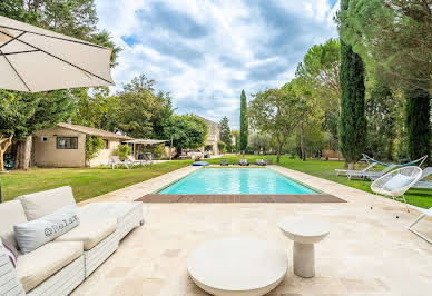 House with pool and garden 1