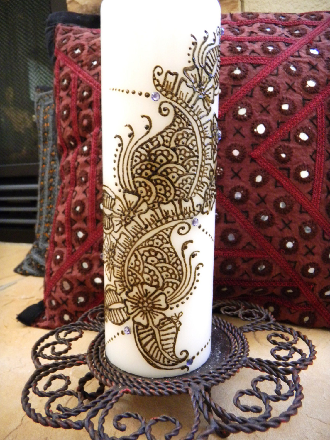 Henna Candle, has Henna Design