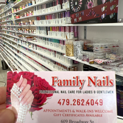 Family’s Nails logo