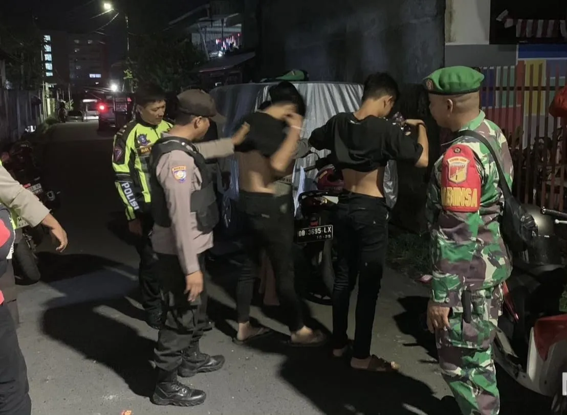 Patroli gabungan yang rutin dilaksanakan sebagai upaya untuk mewujudkan dan memelihara kondusifitas wilayah di teritorial Kodim 1309/Manado. (Foto istimewa)