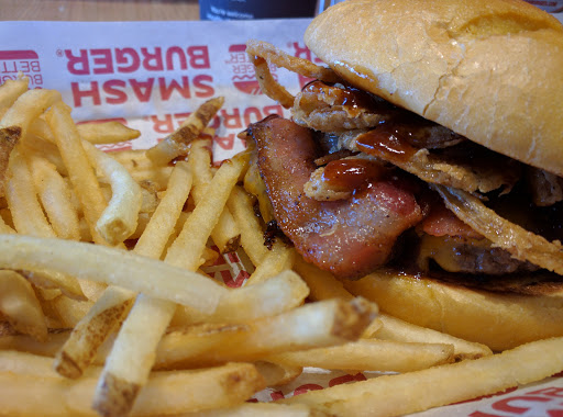 Hamburger Restaurant «Smashburger», reviews and photos, 1671 Clarkson Rd, Chesterfield, MO 63017, USA