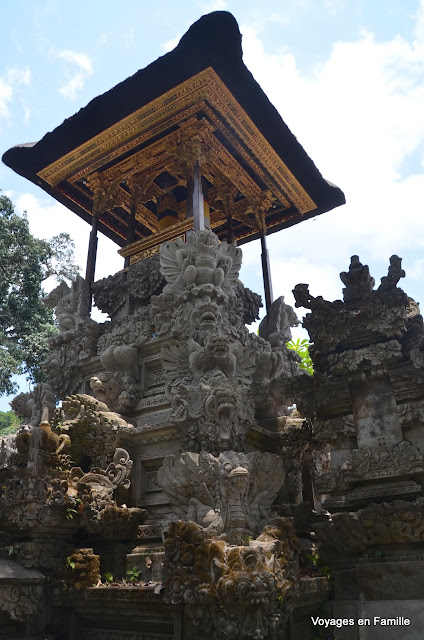 Campuhan ridge - Pura gunung lebah