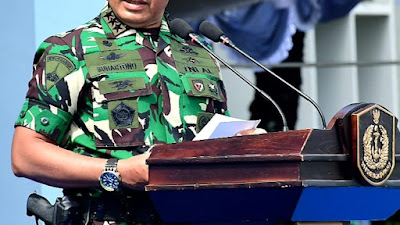 Dankodiklatal Buka Dikmaba dan Dikmata TNI AL di Satdik-2  Makassar