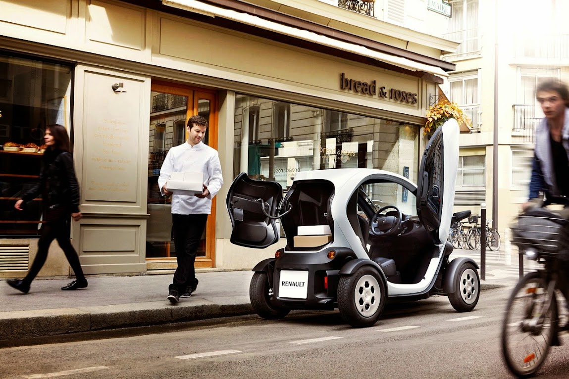 ＊迷你單人電動車：雷諾Twizy Cargo輕巧綠色啟動！ 2