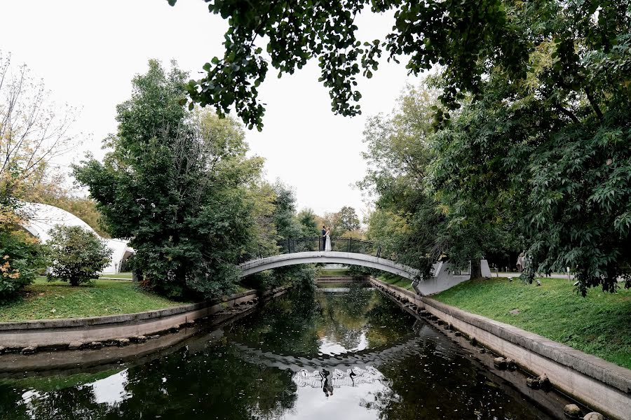 Fotógrafo de casamento Evgeniya Arzamasceva (evgenyaarz). Foto de 1 de outubro 2021