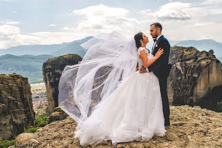 Fotografo di matrimoni Slagian Peiovici (slagi). Foto del 23 gennaio 2018