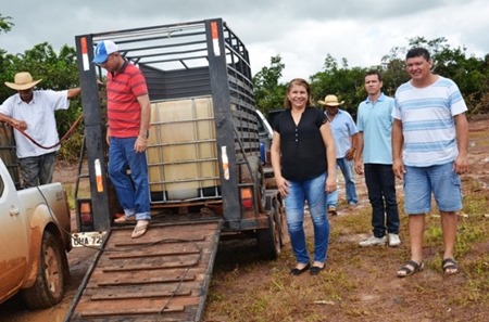 Equipe da prefeitura Rosário Oeste acompanha recuperação das estradas do Distrito de Marzagão