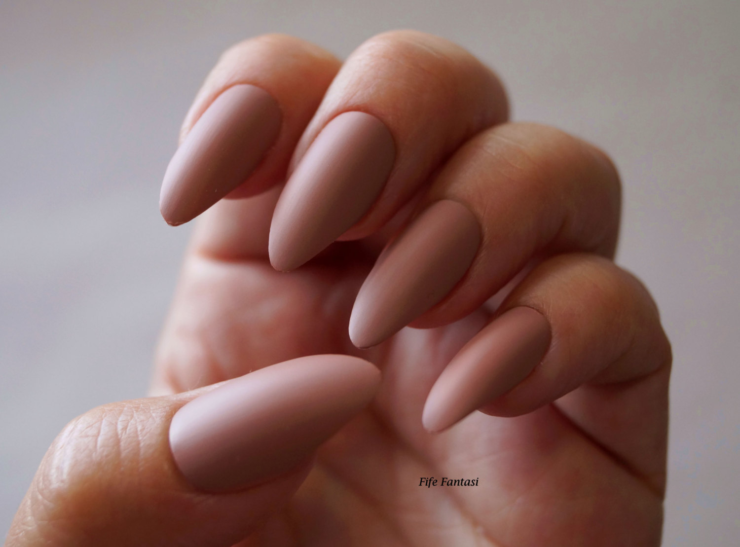 Pointed Matte Nails - wide 1