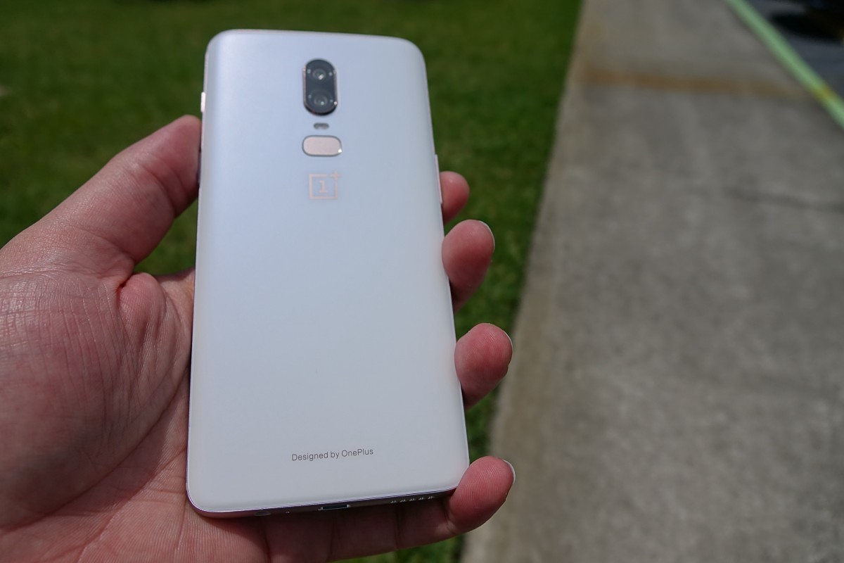 سعر ومواصفات OnePlus 6 مع المميزات والعيوب