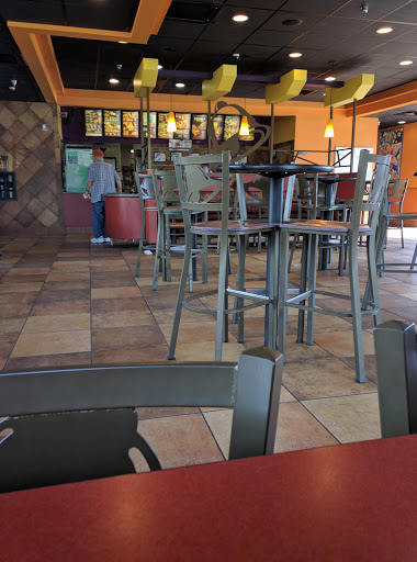 Mexican Restaurant «Taco Bell», reviews and photos, 1123 N Frazier St, Conroe, TX 77301, USA