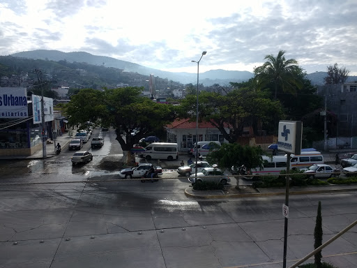 Farmacias del Ahorro, Insurgentes 1, Direccion Nacional de Caminos, 39010 Chilpancingo de los Bravo, Gro., México, Farmacia | GRO