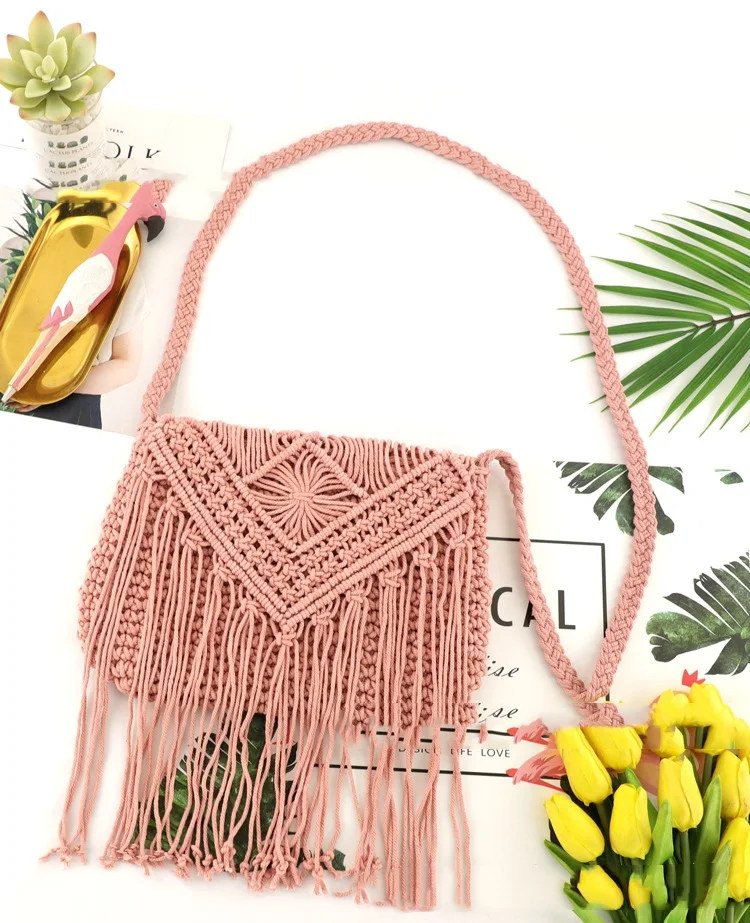 Title 6, Bolsa crossbody de palha com borlas de algodão ...