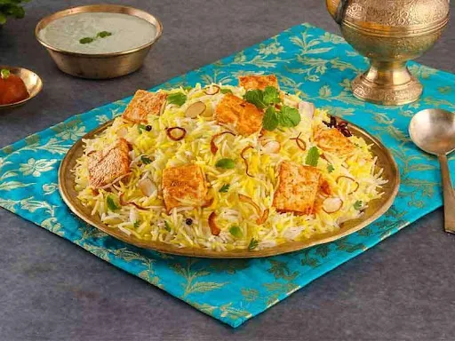 Zaikedaar Paneer (Paneer Dum Biryani - Serves 2)