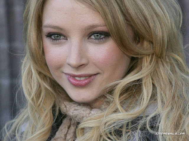 Elisabeth Harnois Profile Dp Pics