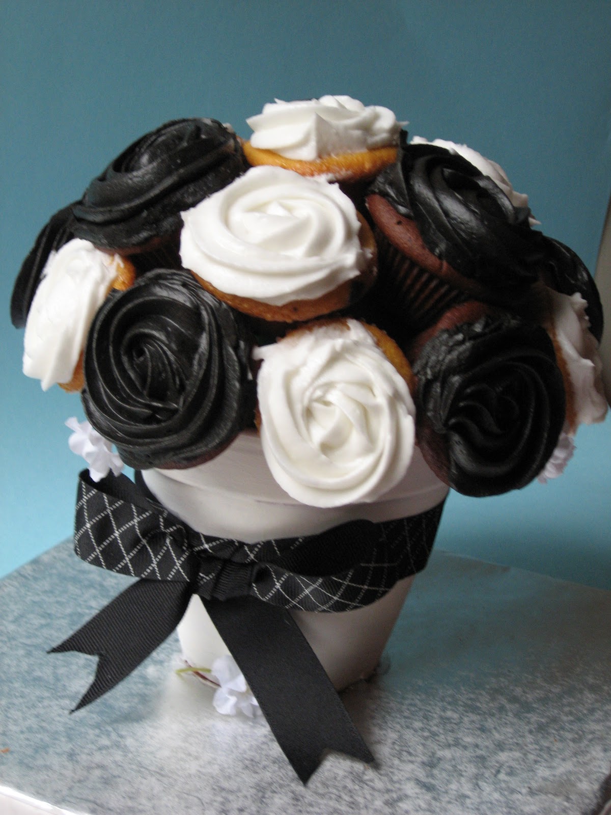 Cupcake centerpieces