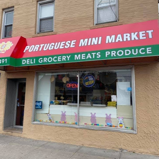 Portuguese Mini Market